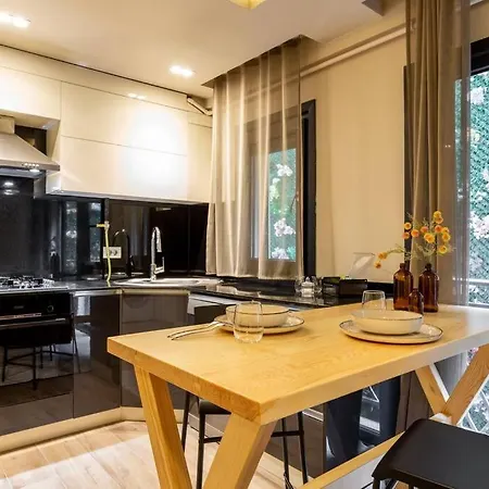 Dom House - New In Cihangir *